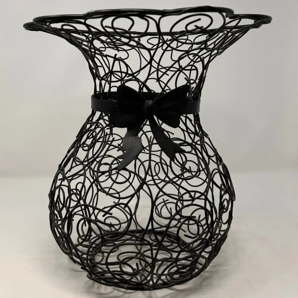 Black Wire Decorative‎ Basket with a Bow